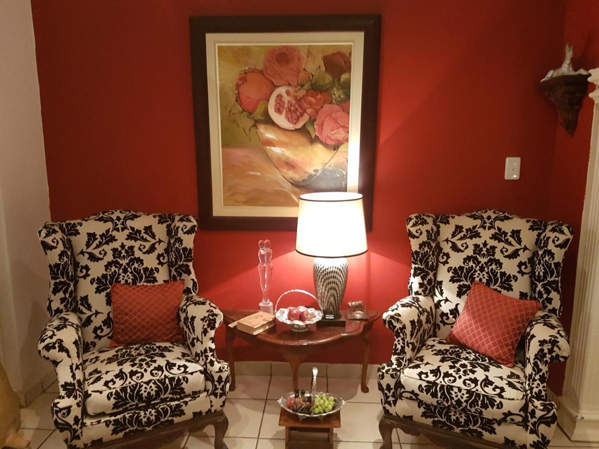 Michael-Angelo Guest House 波切夫斯特鲁姆 外观 照片